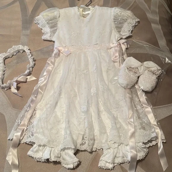 White baptism dress with booties and headband vintage